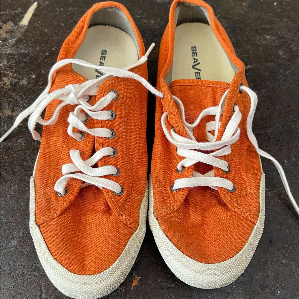 Super Comfortable SeaVees Monterey Sneaker Women’s - Perfect Summer Shoe! 9.5